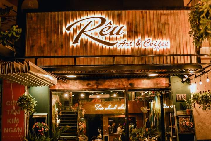 Công ty chuyên làm bảng hiệu quảng cáo uy tín giá rẻ tại Quận 2- HCM